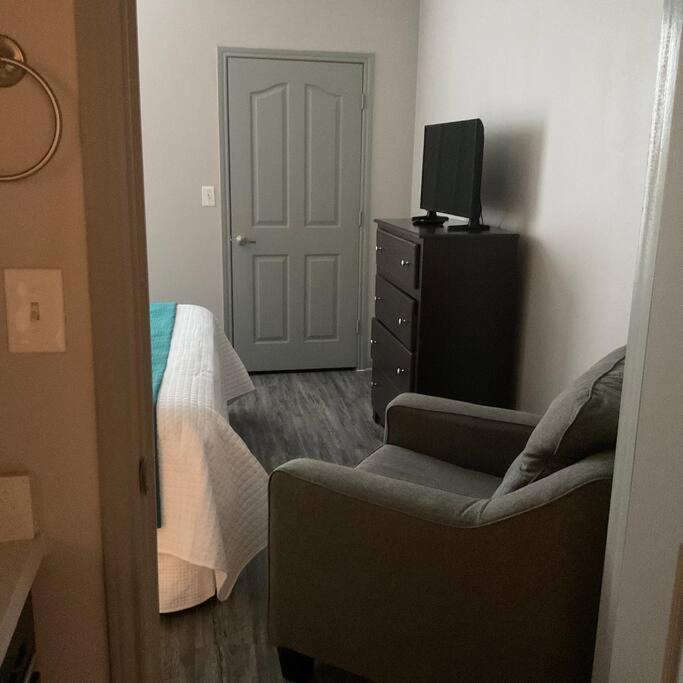 An Amazing 2 Bedroom 2 Full Bath Apartment Unit With Desk And Rental Car Available Houston Exterior photo